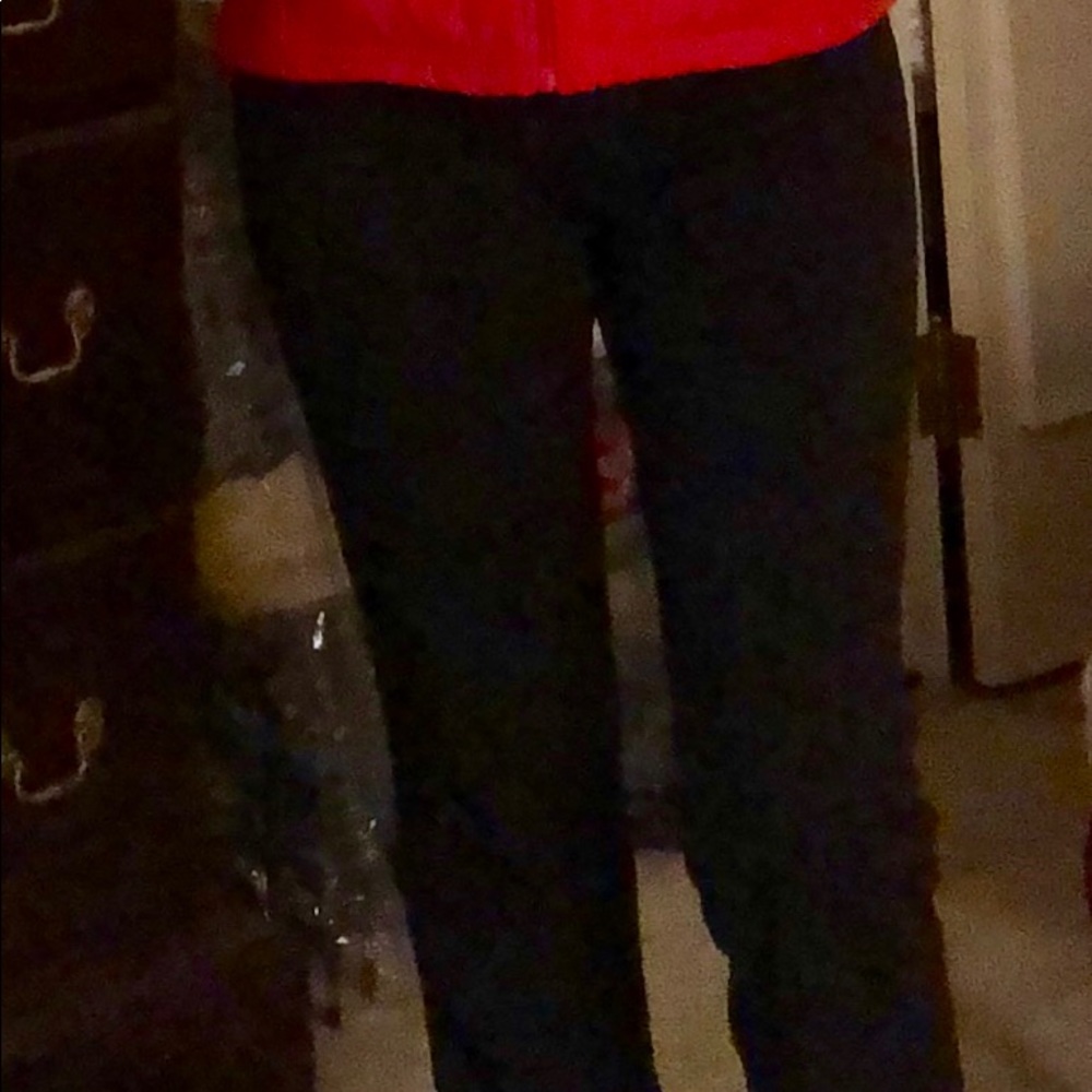 RED VEST - Picture 8 of 8